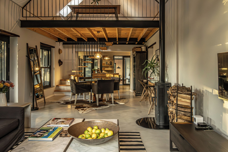 Food & Drinks, Farm Keerweer, Cape Winelands