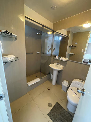 Bathroom 5, HOTEL PREMIER, Tacna