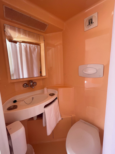 Bathroom 5, Première Classe Amiens Est - Glisy, Somme