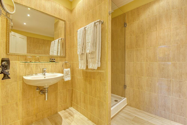 Bathroom 3, Casa Leon Royal Retreat, Las Palmas