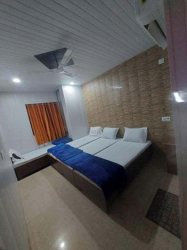 Bedroom 5, Hotel Shiv Ganga, Varanasi