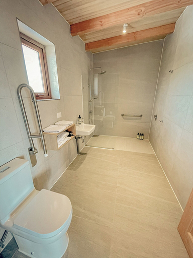 Bathroom 4, Ave Lodge, Llanquihue