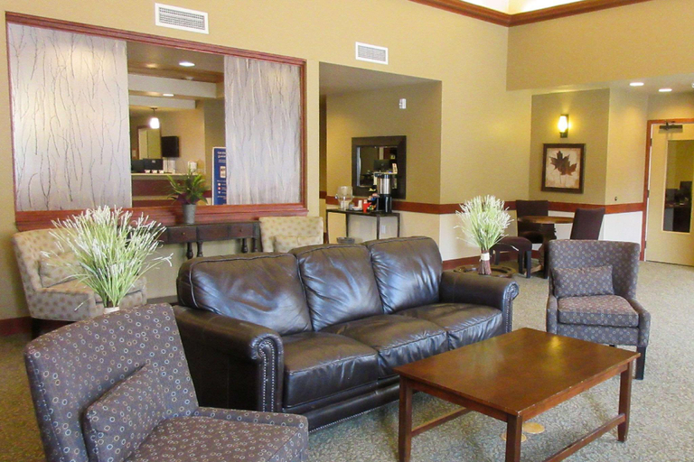 Public Area, Clarion Hotel & Suites Williston, Williams