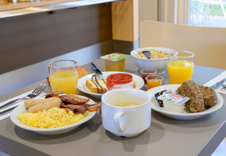 Food & Drinks 5, B&B HOTEL Lieusaint Carre Senart, Seine-et-Marne