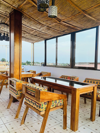 Food & Drinks 4, Grace Lodge, Golfe (incl Lomé)