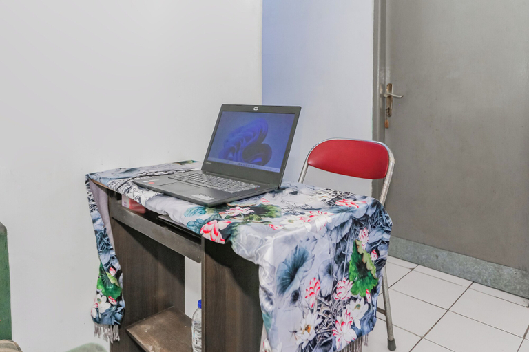 Others 5, Hotel O Murodi Syariah, Depok