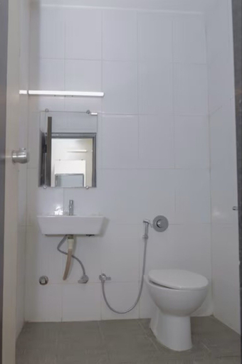Bathroom 5, VITS Select Bharuch, Bharuch