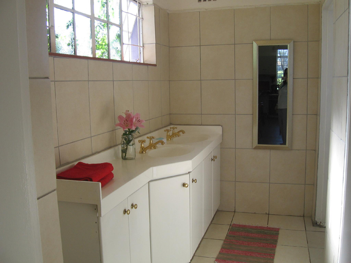Bathroom, Lighthouse Farm Lodge, City of Cape Town