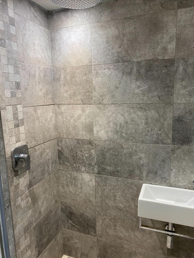 Bathroom 4, Oakwood Cabin Retreat in Bexleyheath, London