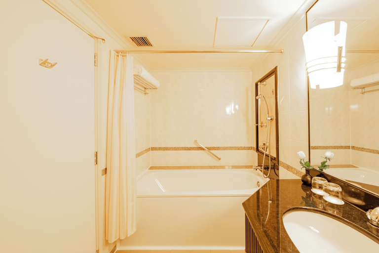 Bathroom 5