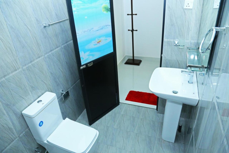Others 3, Emerald Guest House, Katharagama
