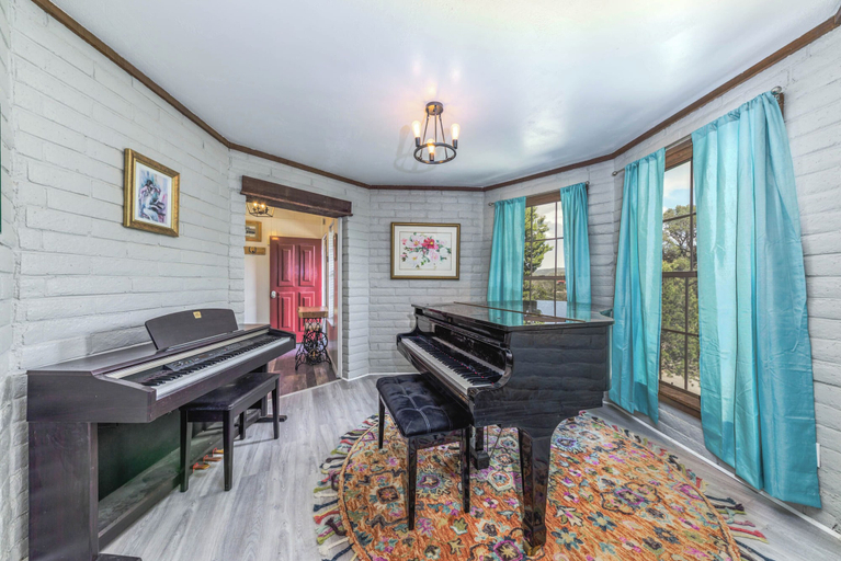 Others 4, Castle House by Ruidoso Vacation Rentals, Lincoln