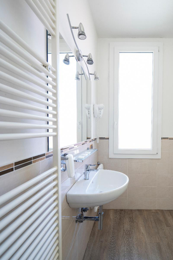 Bathroom 4, Hotel Astoria, Bologna
