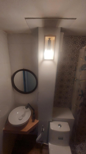 Bathroom 2, NT House, Da Nang