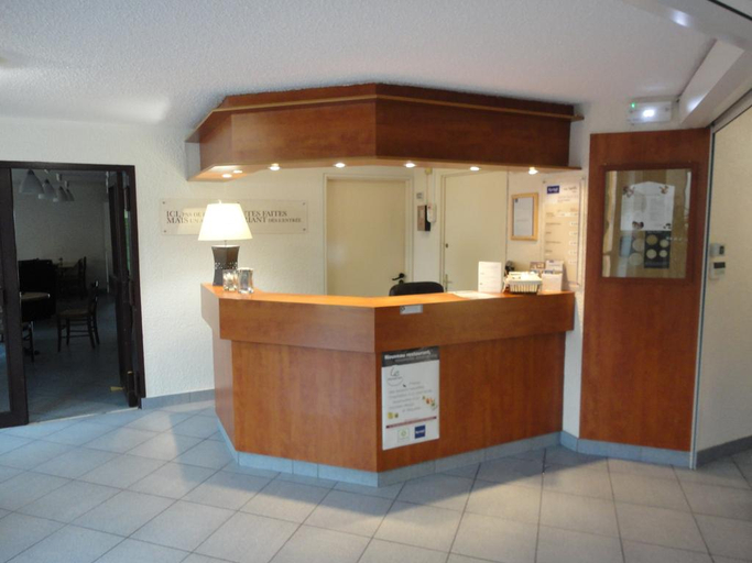 Public Area 2, Kyriad Chantilly, Oise