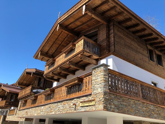Exterior 4, Splendid Chalet in Neukirchen near Wildkogel Ski Arena, Zell am See