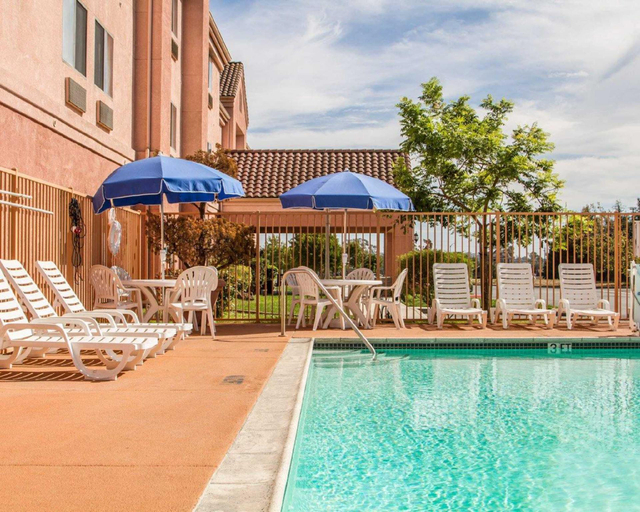 Sport & Beauty 4, Rodeway Inn, Santa Cruz