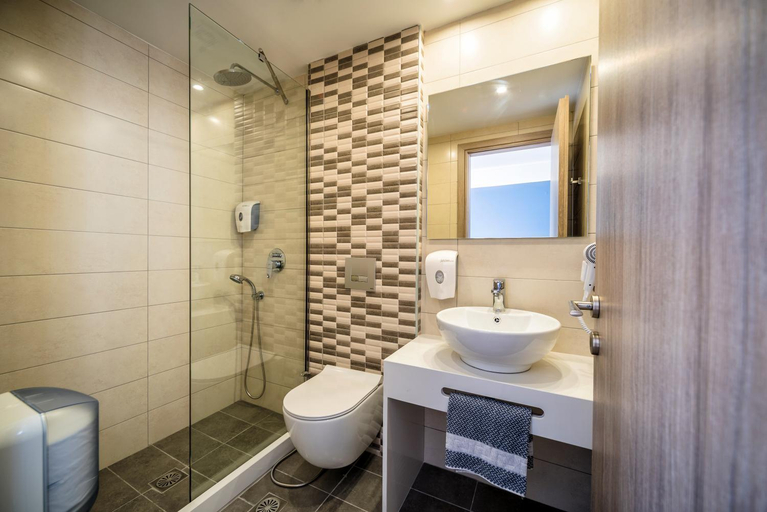 Bathroom 5, Pollis Hotel, Crete
