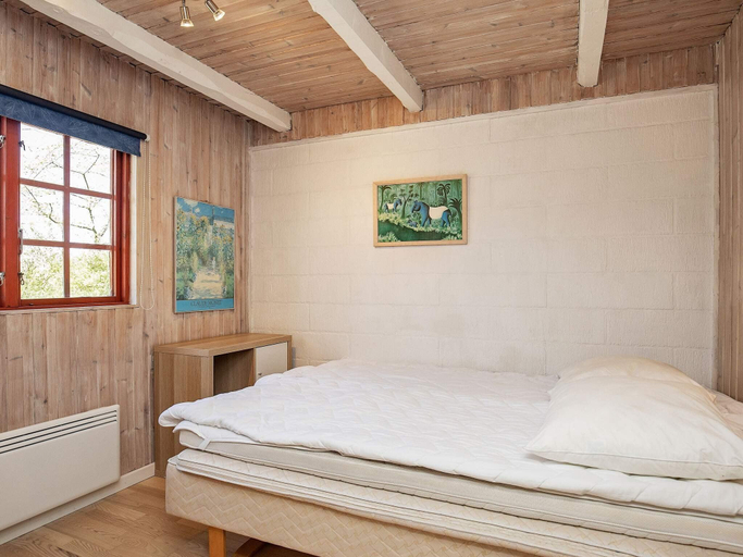 Bedroom 2, person holiday home in Thyholm, Struer