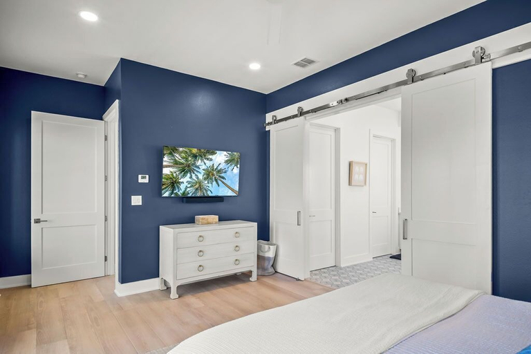 Bedroom 3, Out of Office 244 BAR, Nueces