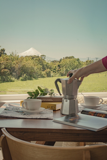Food & Drinks 4, Ave Lodge, Llanquihue