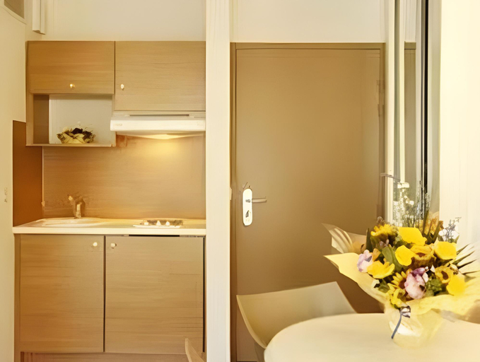 Bathroom 3, Mercure Agen Centre, Lot-et-Garonne
