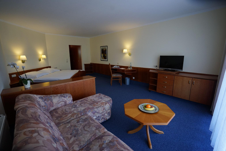 Others 4, Hotel Lorosch, Main-Kinzig-Kreis