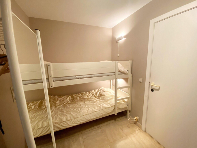 Others 2, Apartment in Nieuwpoort With Sea Views, West-Vlaanderen