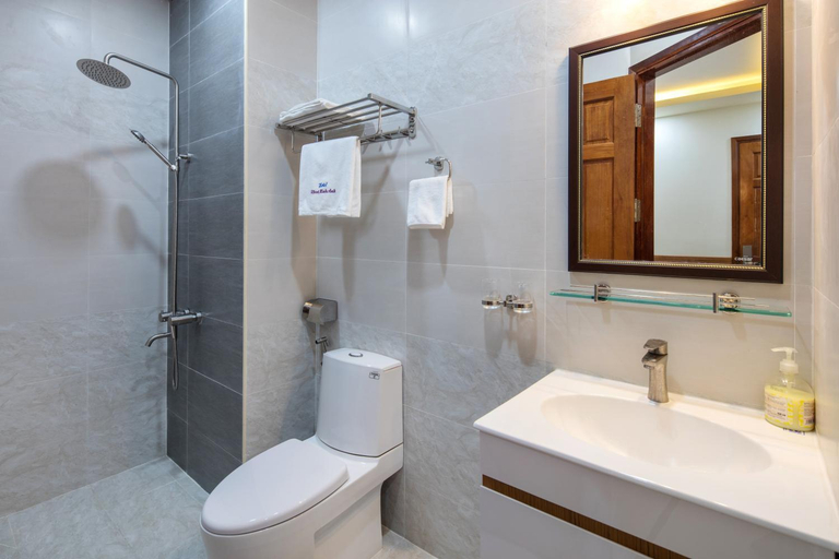 Bathroom 4, Hotel Nhat Minh Anh, Tân Bình