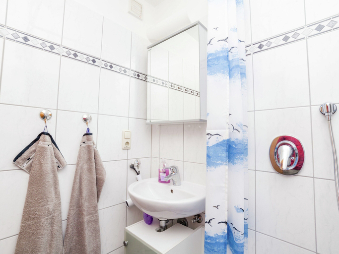 Bathroom 3, Wohnung in Densberg Nahe Kellerwald, Schwalm-Eder-Kreis