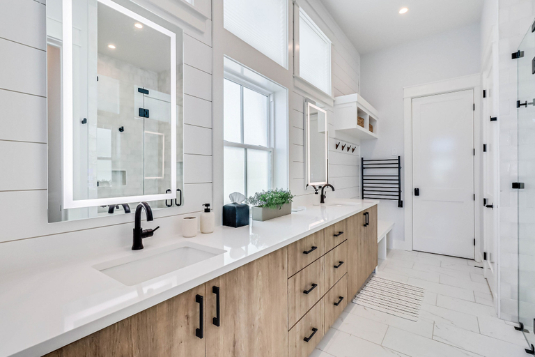 Bathroom 4, Lakeside Luxury 230 LAK, Nueces