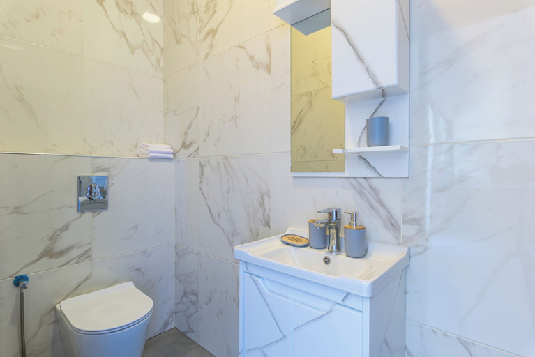 Bathroom 3, Brummana Heights Apartments, El Metn