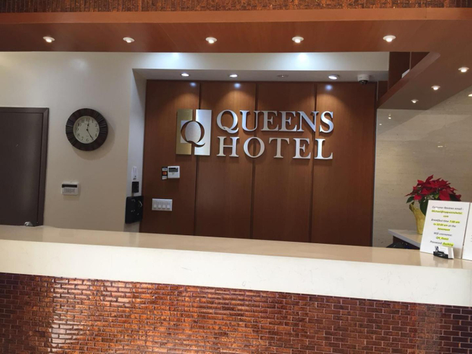 Public Area, Queens Hotel, New York