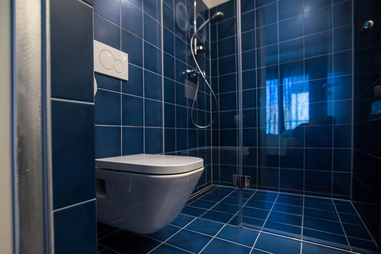 Bathroom 1, Apartment Poznan Dominikanska by Renters, Poznań City