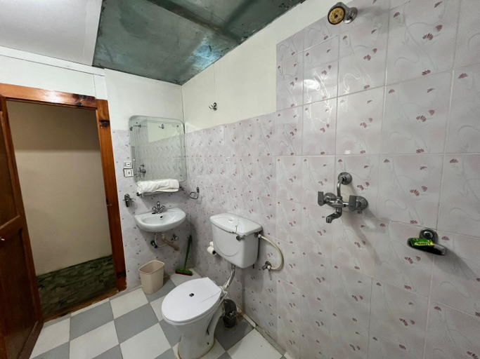 Bathroom 3, Hotel Camp De Base, Sagarmatha
