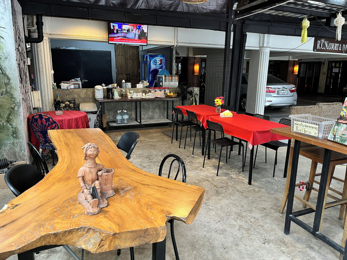 Food & Drinks 5, R.C.N. Court & Inn, Muang Chiang Mai