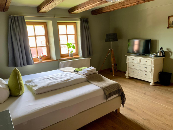 Bedroom 4, Landhotel Ruhepol - garni, Ilm-Kreis