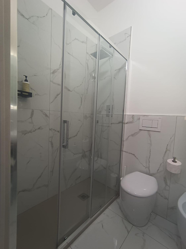Bathroom 4, Hotel Cannes, Rimini