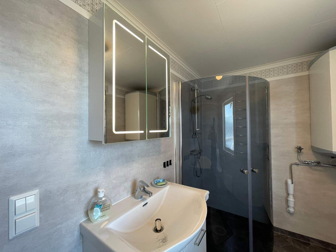 Bathroom, person holiday home in BRUZAHOLM-By Traum, Eksjö