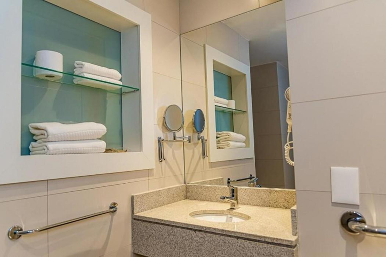 Bathroom 5, Rio Hotel by Bourbon Maringá, Maringá