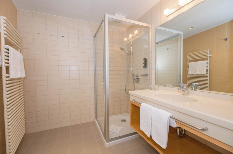Bathroom 4, Allegria Resort Stegersbach, Güssing