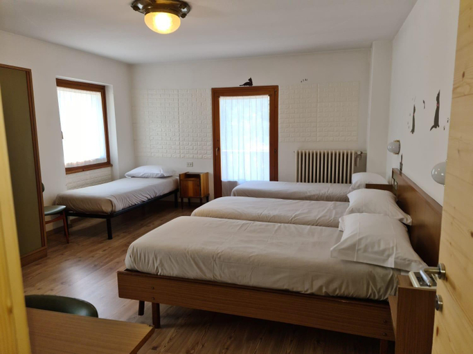 Others 2, Hotel Daniela, Sondrio