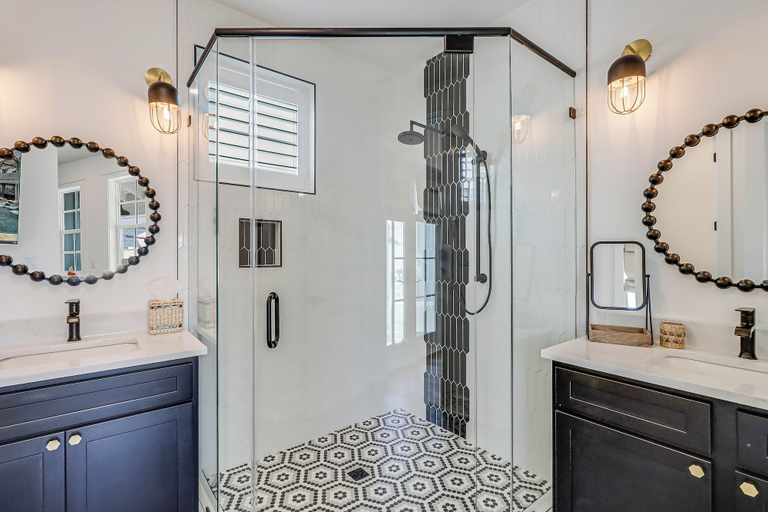 Bathroom 4, Dock Holiday 212 COA, Nueces