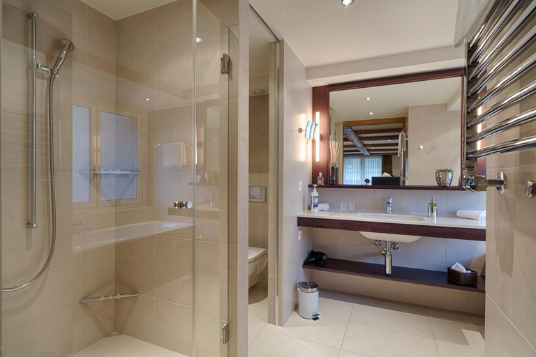 Bathroom 4, Bernerhof Swiss Quality Hotel Gstaad, Saanen