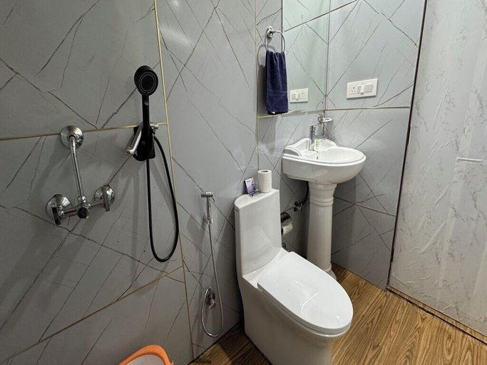Bathroom 4, KLIO Adventure Resort, Mussoorie, Dehradun
