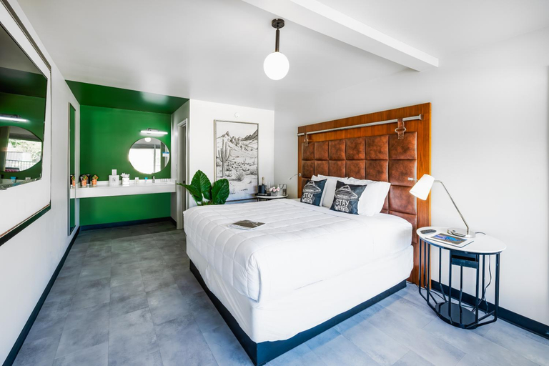 Bedroom 26