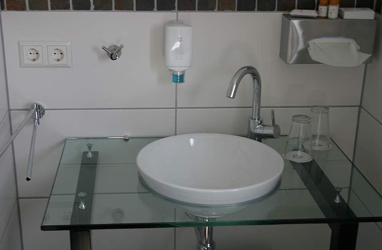 Others 4, Hotel zur Schwaben-Schanke, Böblingen