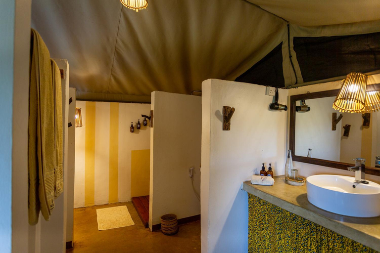 Bathroom 3, Karatu Tented Lodge, Karatu