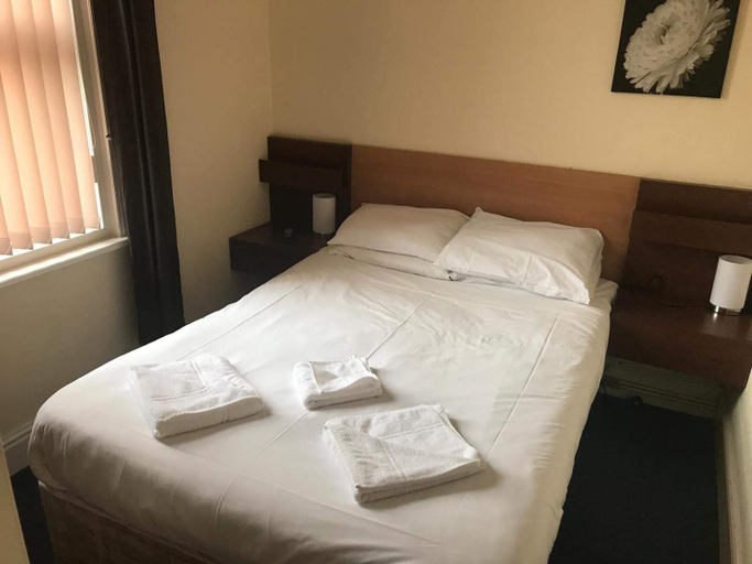 Others 4, Hayward Hotel, Blackpool