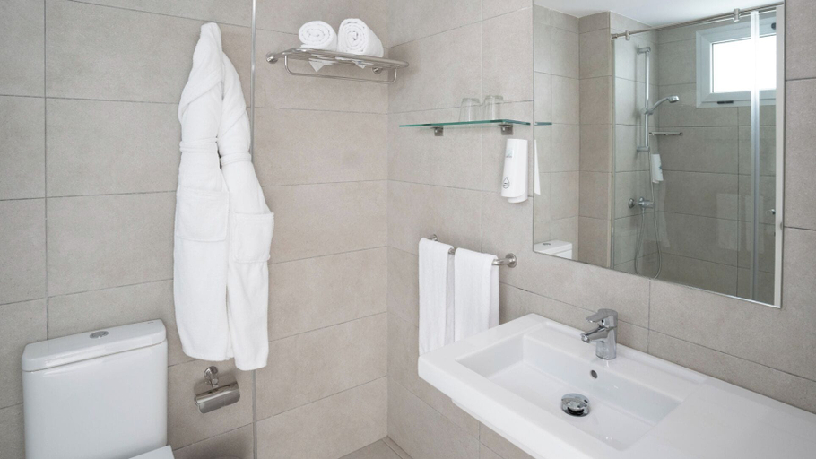 Bathroom 4, Labranda Hotel Marieta & Spa - Adults only, Las Palmas